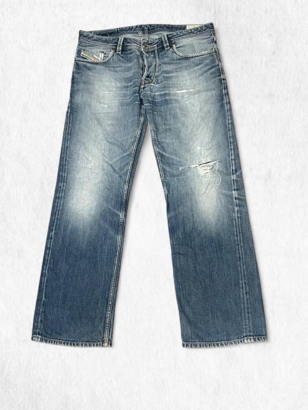 Diesel VTG LARKEE distressed straight denim 34x30